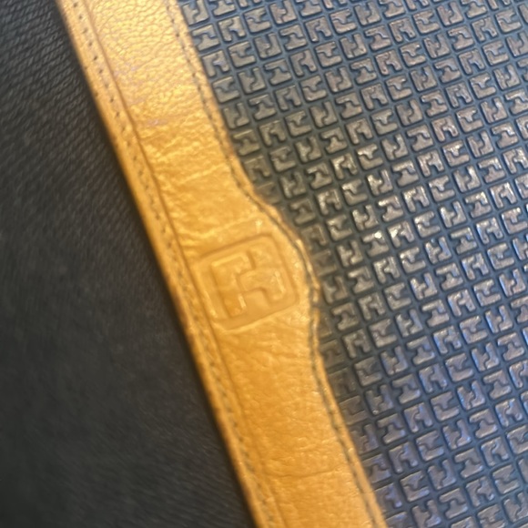 Ted Lapidus leather wallet/check or passport case - Picture 3 of 9